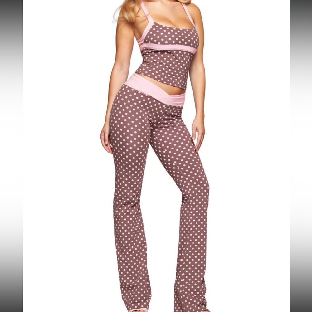 I am Gia Set Polka dots